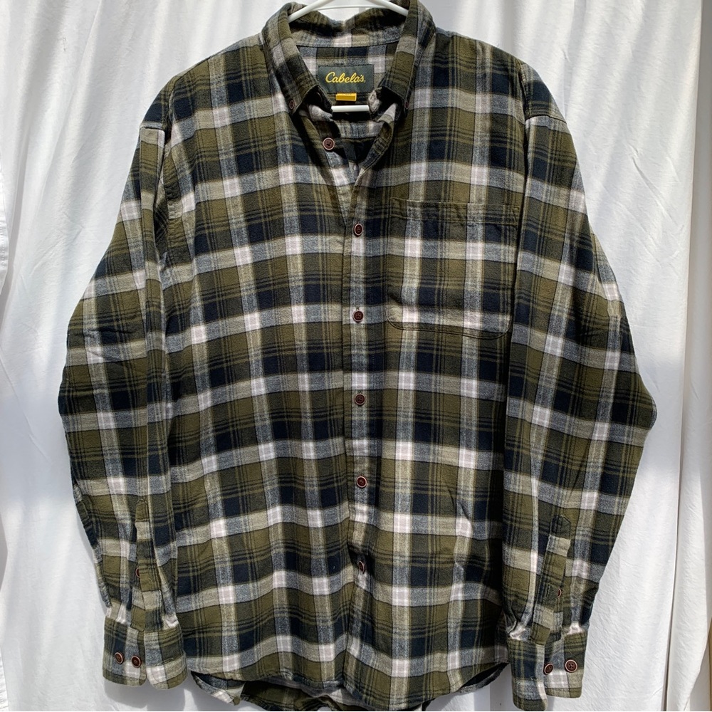 Cabela’s Mens Longsleeve Flannel Size Large